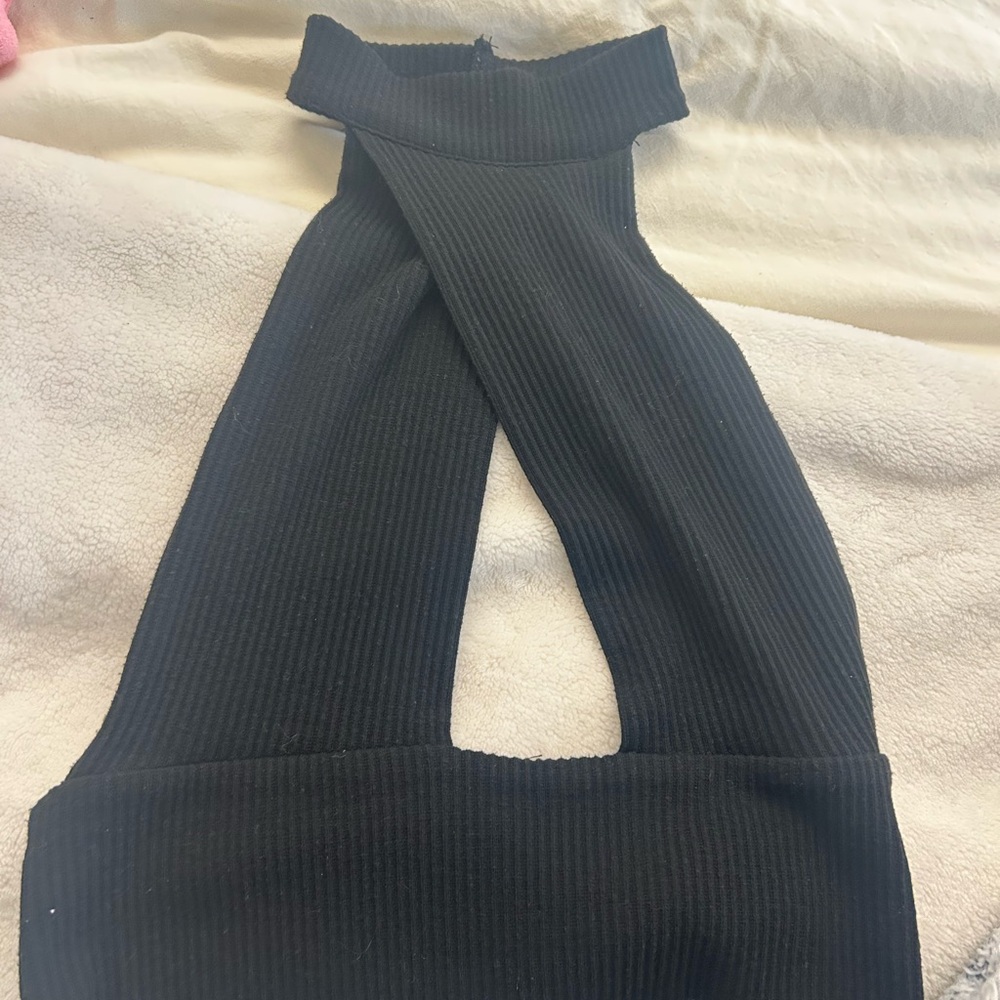 Black Ribbed Halter Top - Picture 2 of 3